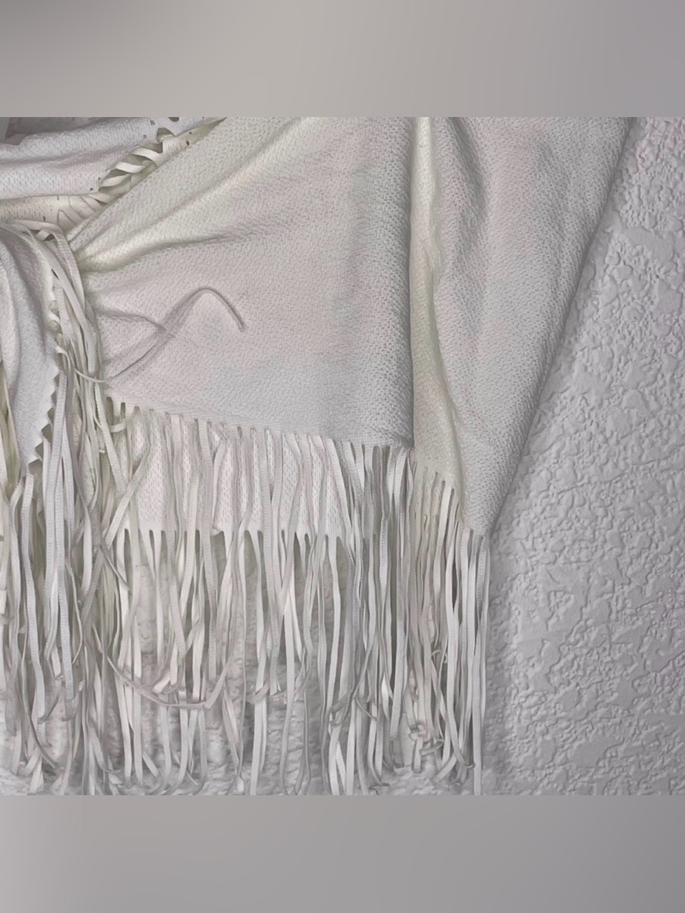 Beach Bunny Tie-Front top fringe summer
White one size - Picture 4 of 7